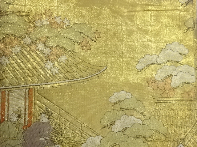  屋敷に時代人物・松・梅模様織出し丸帯